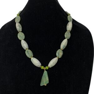 Handmade Artisan Beaded Pendant Necklace Green White Beads Gold Tone Metal